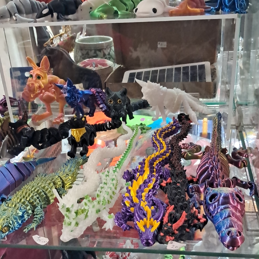 Vibrant Reptile Habitat Figurine Collection